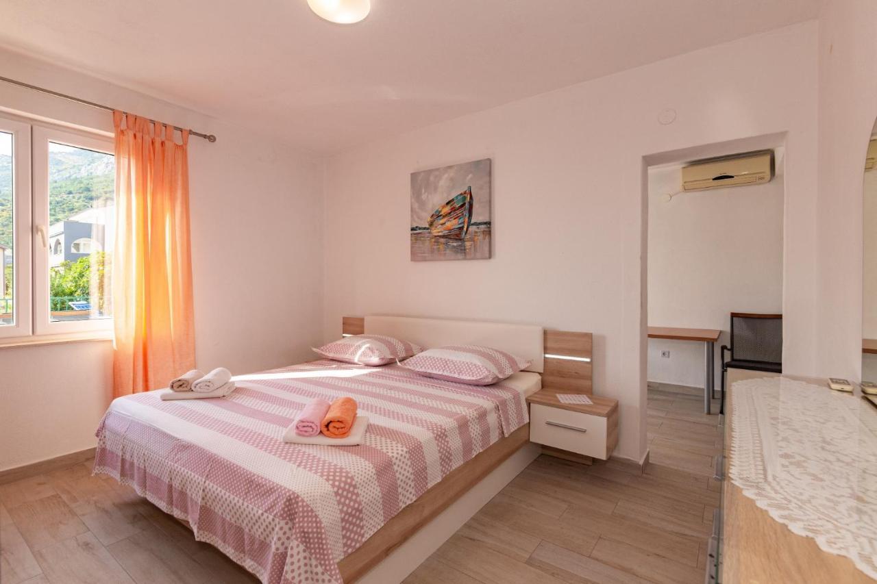 Navis Sea View Apartment With Pool Makarská Exteriér fotografie