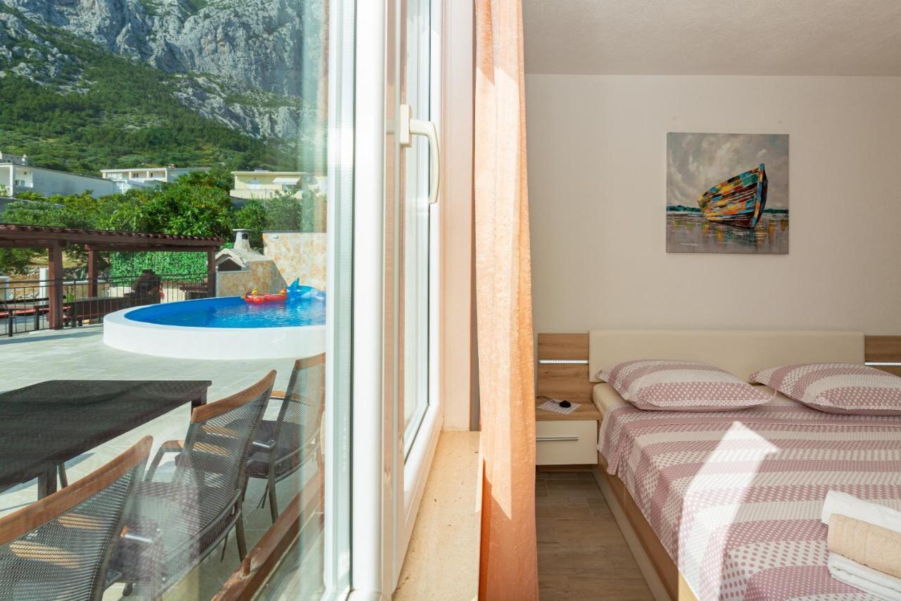 Navis Sea View Apartment With Pool Makarská Exteriér fotografie