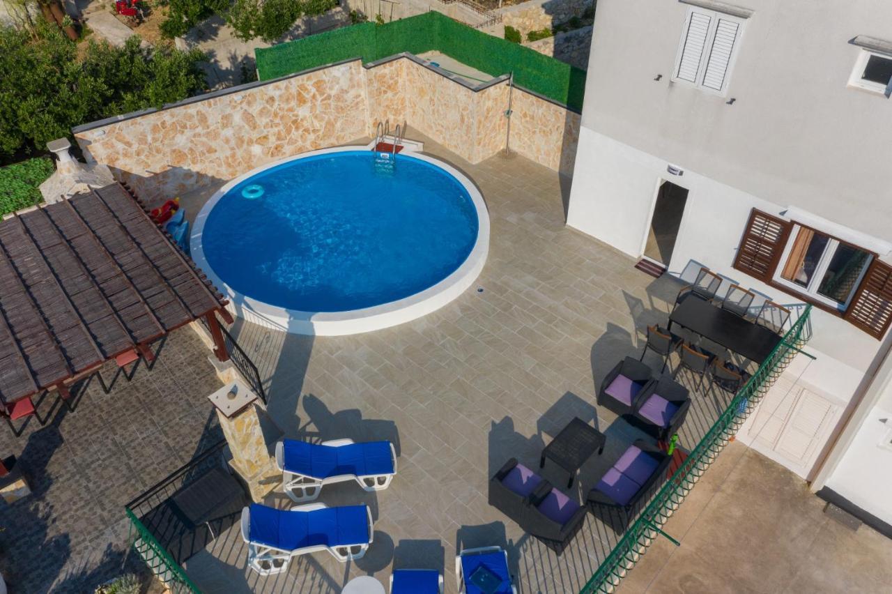 Navis Sea View Apartment With Pool Makarská Exteriér fotografie